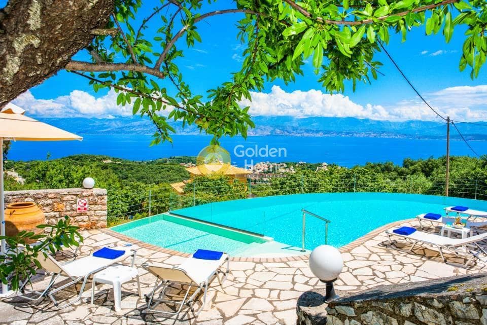 House in Kassiopi, Corfu — Photo 2 of 15
