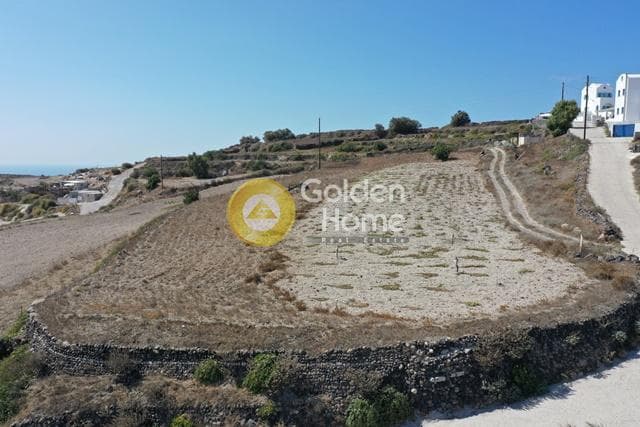 Building Plot in Center, Santorini — Photo 4 of 9