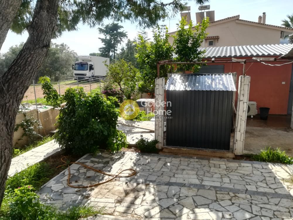 Μονοκατοικία στην Λαμπρικά, Κορωπί — Φωτογραφία 6 από 9