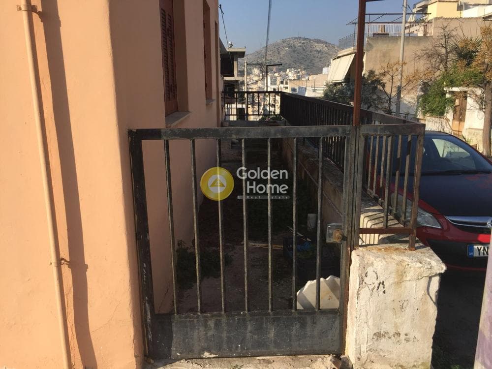Building Plot in Tourkovounia, Keratsini — Photo 1 of 3
