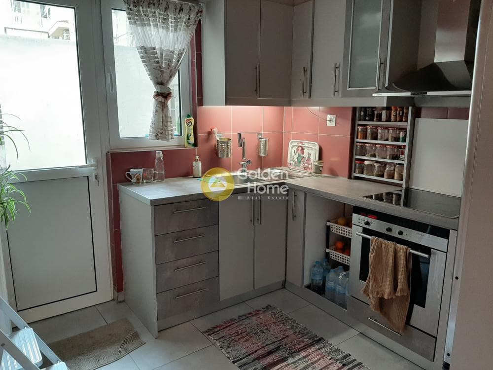 Διαμέρισμα στην Ευαγγελίστρια, Πειραιάς — Φωτογραφία 1 από 15