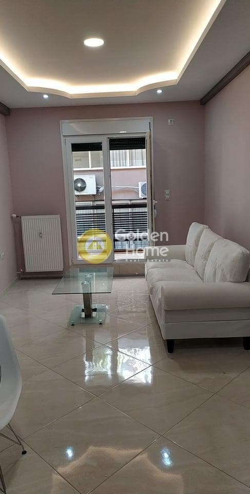 Apartment in Stathmos, Attiki — Photo 2 of 12