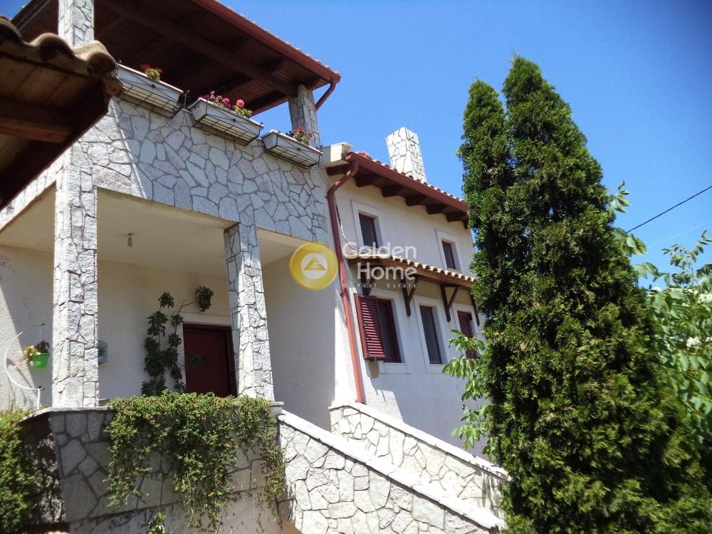 Μονοκατοικία στην Κέντρο, Ακράτα — Φωτογραφία 1 από 19