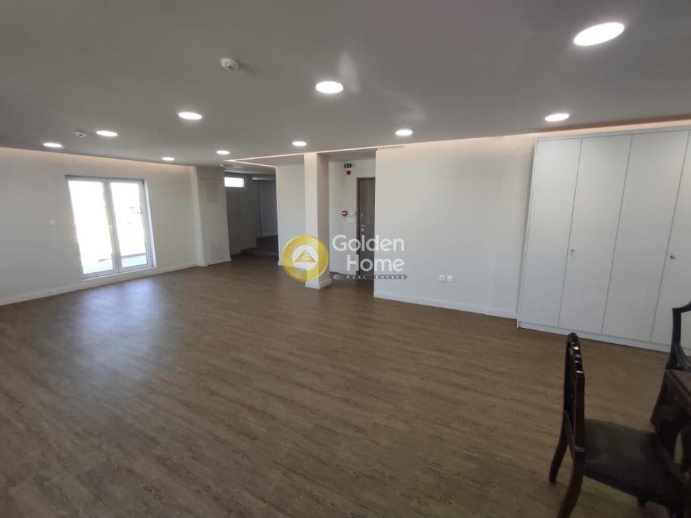 Office in Diilistiria, Piraeus — Photo 2 of 12
