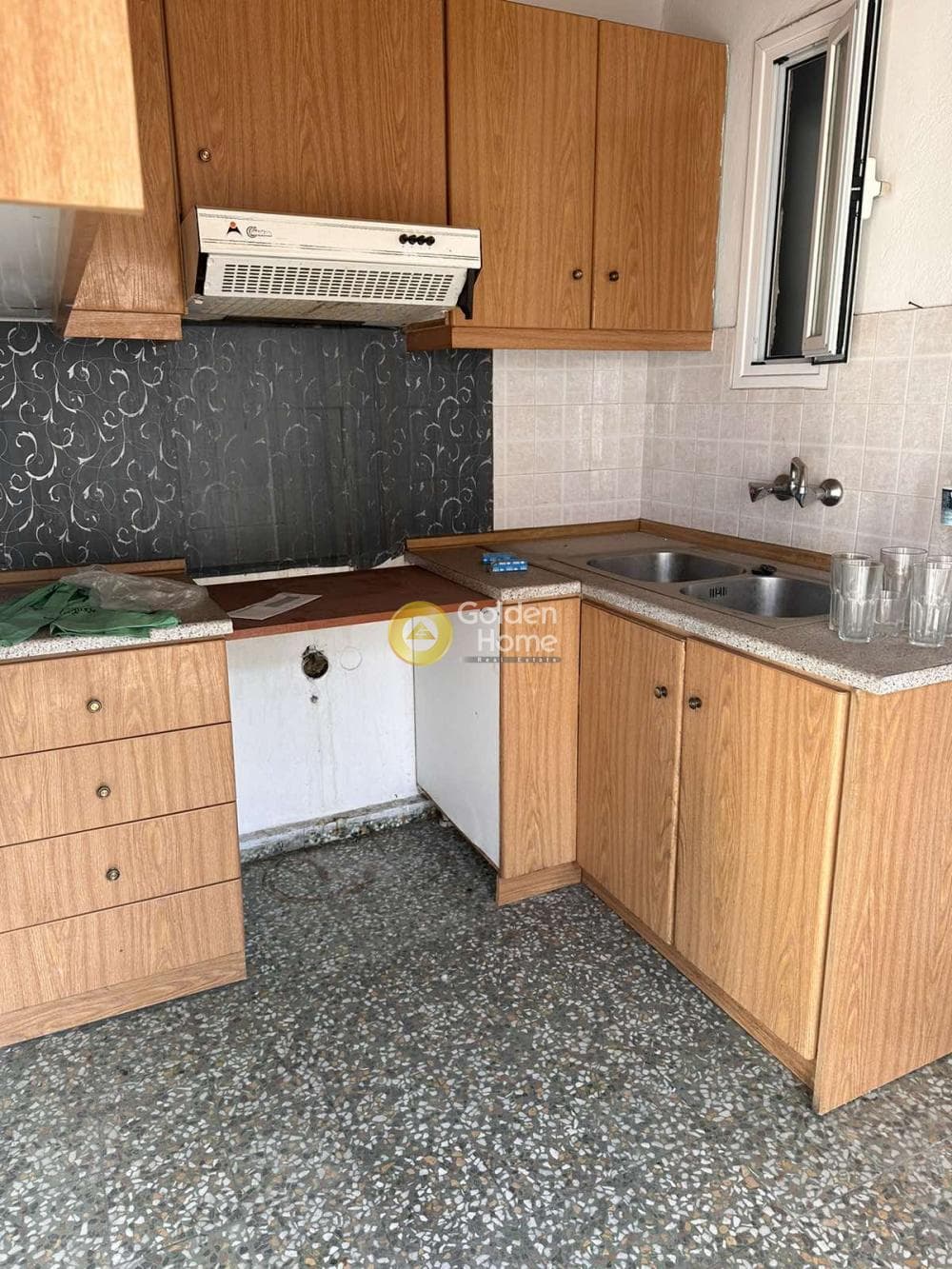 House in Agios Ioannis Chrisostomos, Nikaia — Photo 1 of 29