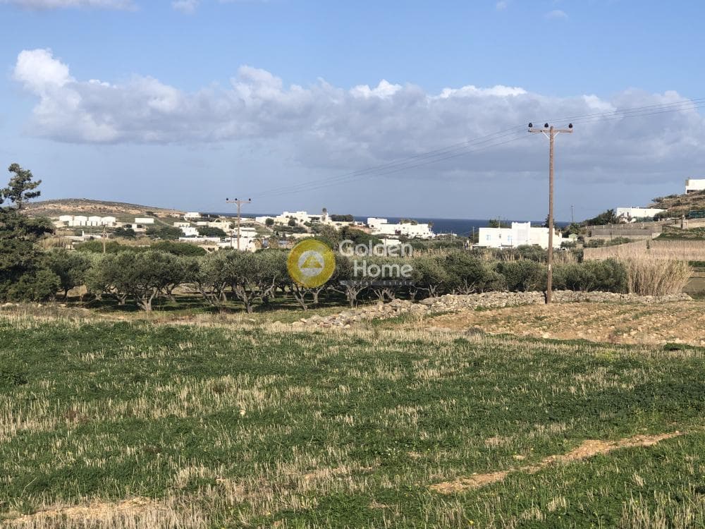 Parcel in Parasporos, Paros — Photo 2 of 21