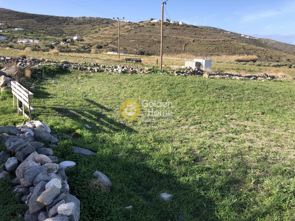 Parcel in Parasporos, Paros — Photo 14 of 21