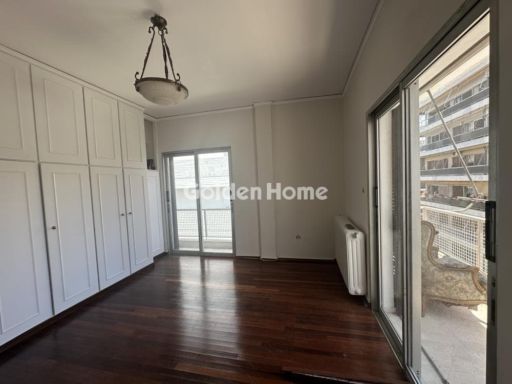 Apartment in Trocadero, Palaio Faliro — Photo 14 of 25