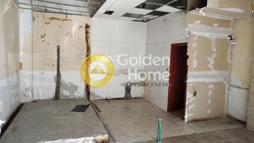 Retail Store in Center, Kalamaria — Photo 16 of 16