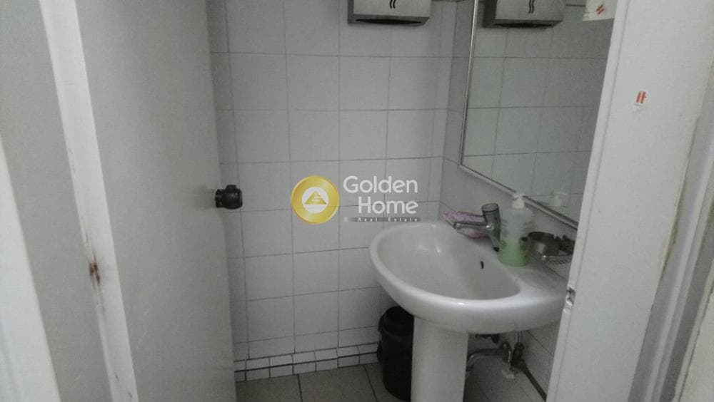 Κατάστημα στην Σωρός, Μαρούσι — Φωτογραφία 1 από 2