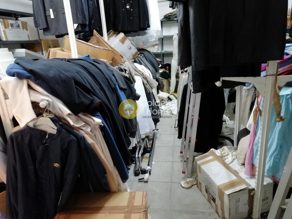 Warehouse in Agia Sofia, Piraeus — Photo 1 of 9
