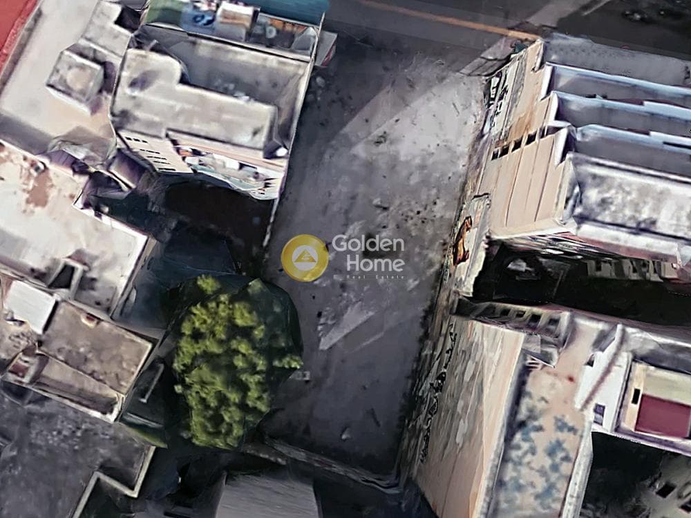 Οικόπεδο στην Πλατεία Κουμουνδούρου, Κέντρο