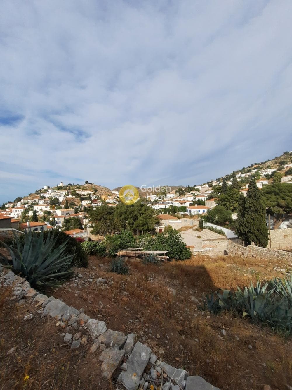 House in Vlichos, Hydra — Photo 2 of 43