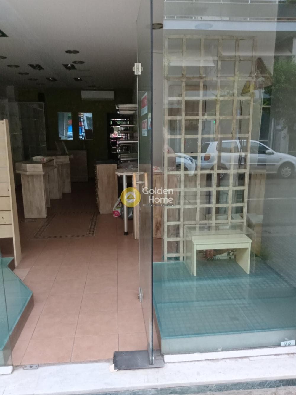 Retail Store in Dendropotamos, Menemeni — Photo 15 of 17