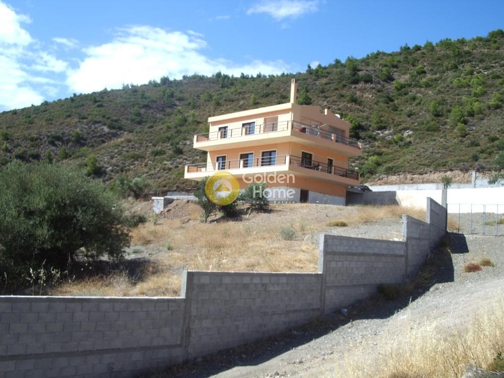 House in Center, Loutraki-Perachora — Photo 6 of 21