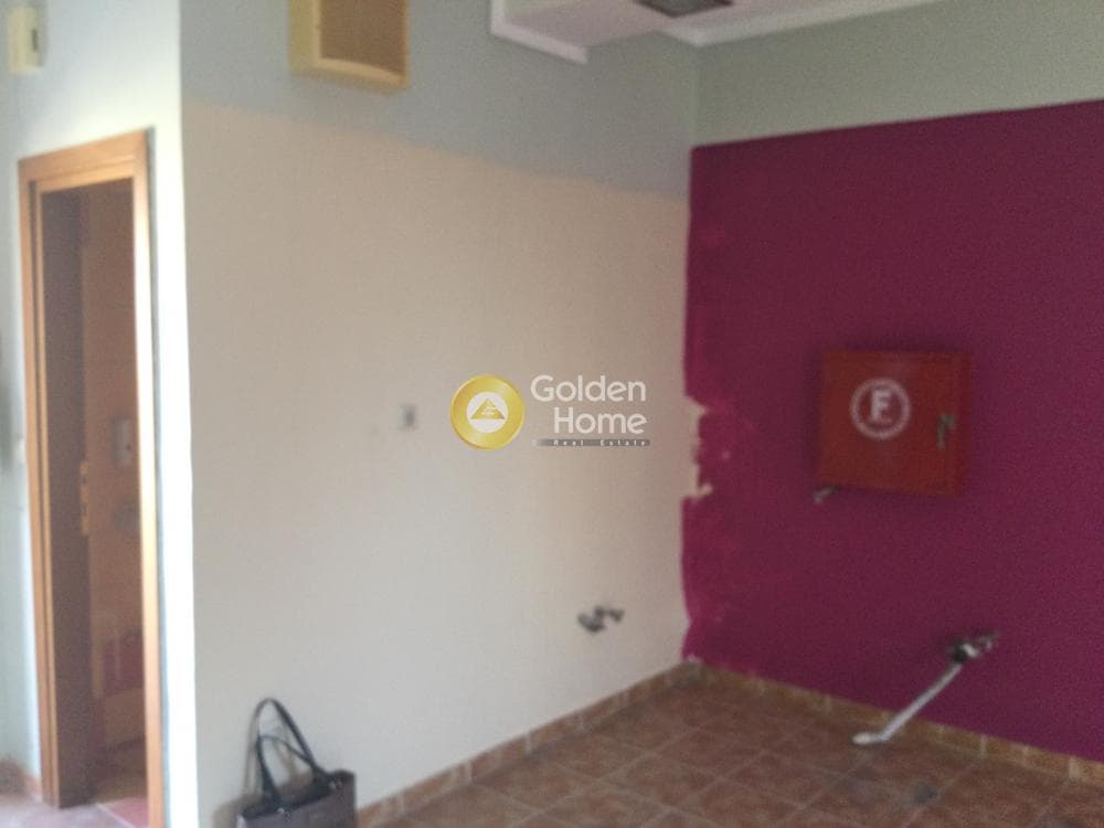 Retail Store in Kardia, Mikra — Photo 8 of 13