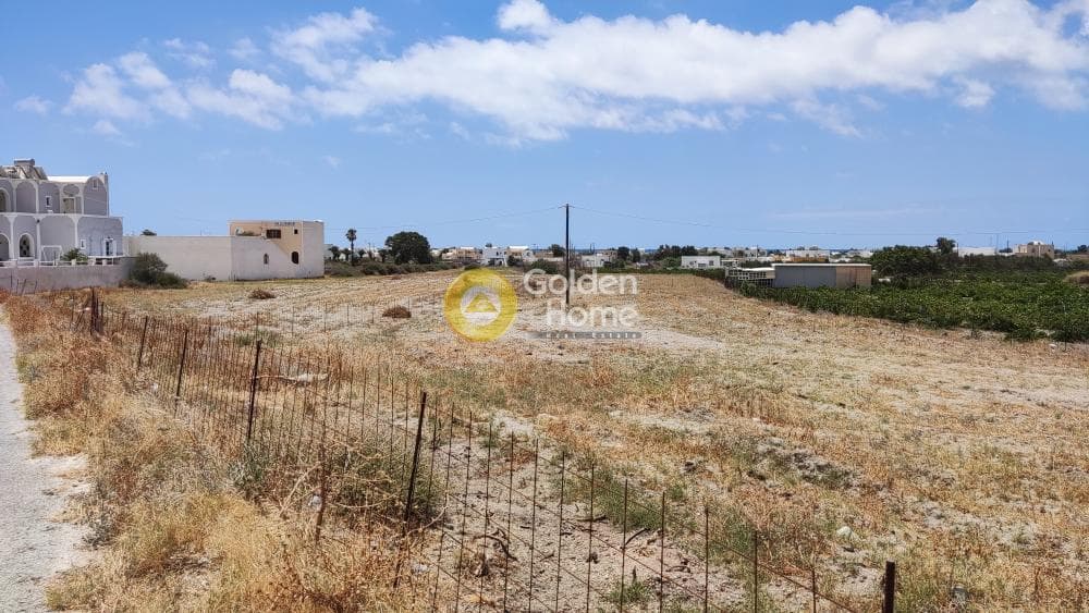 Parcel in Kamari, Santorini — Photo 4 of 4