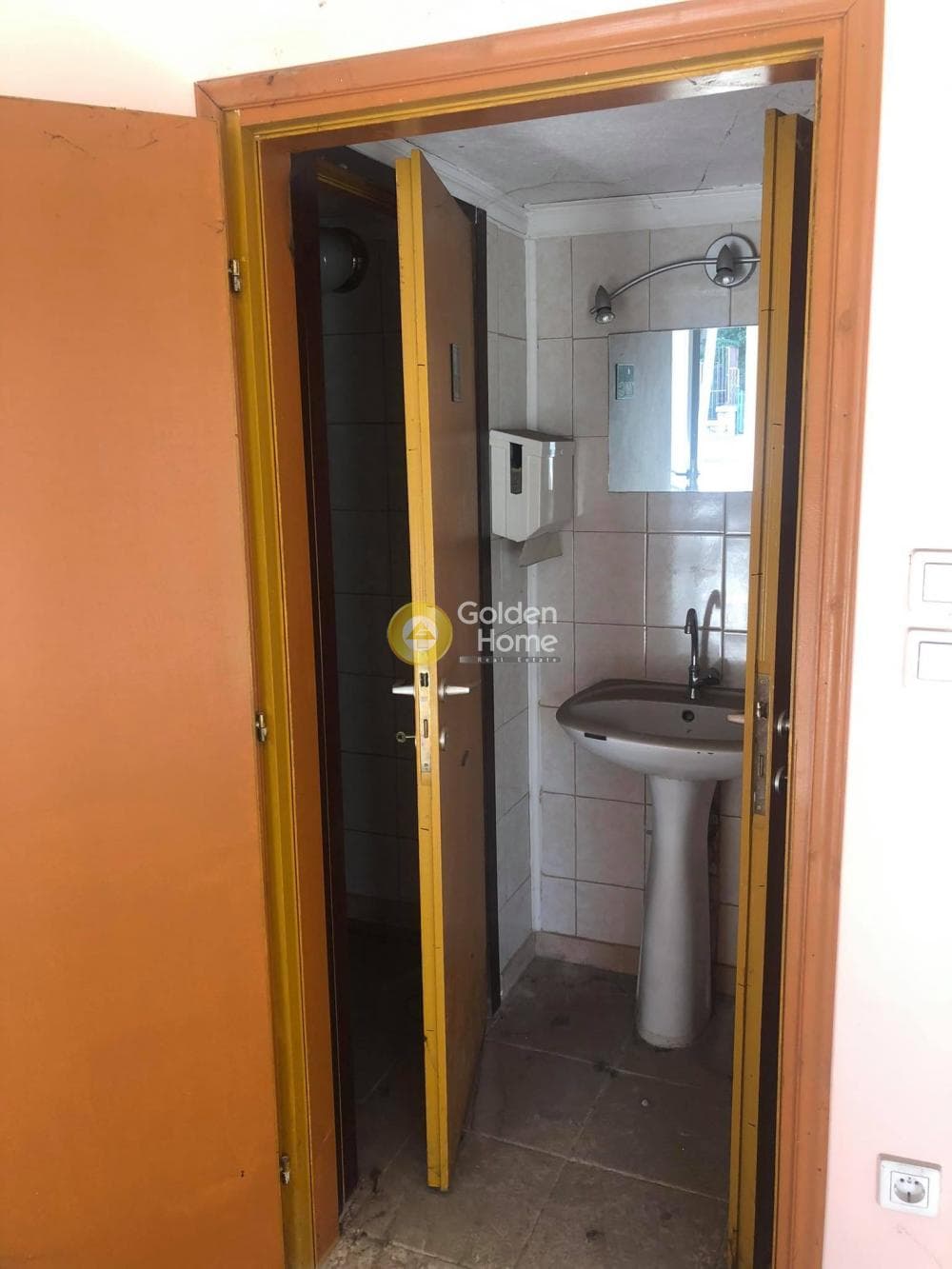 Retail Store in Terpsithea, Stavroupoli — Photo 9 of 20