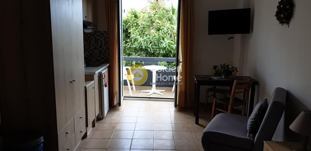 Hotel in Skafidaras, Gazi — Photo 8 of 18