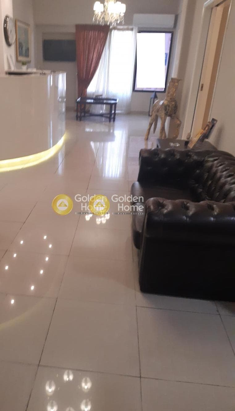 Γραφείο στην Hilton, Ιλίσια — Φωτογραφία 1 από 9