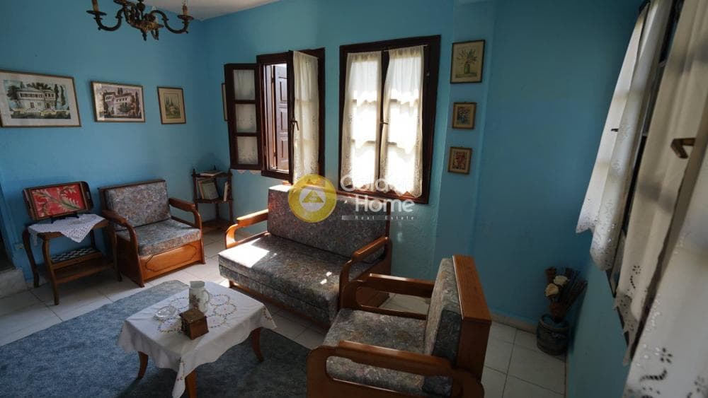 House in Center, Makrinitsa — Photo 15 of 24