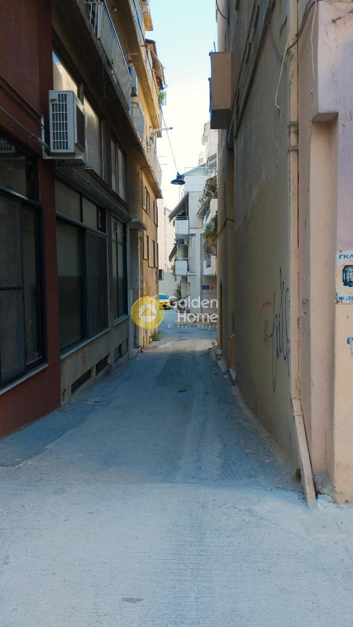Χώρος Στάθμευσης στην Βαρνάβα, Εκάλη — Φωτογραφία 1 από 10