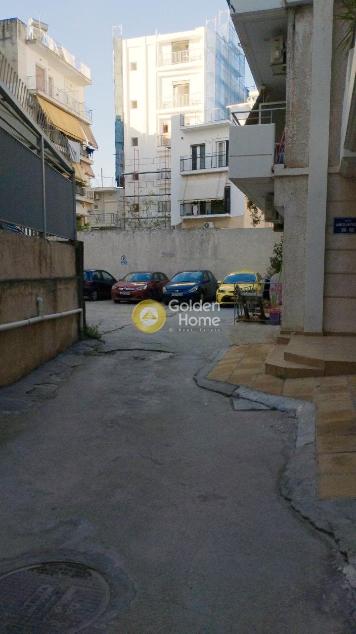 Χώρος Στάθμευσης στην Βαρνάβα, Εκάλη — Φωτογραφία 3 από 10