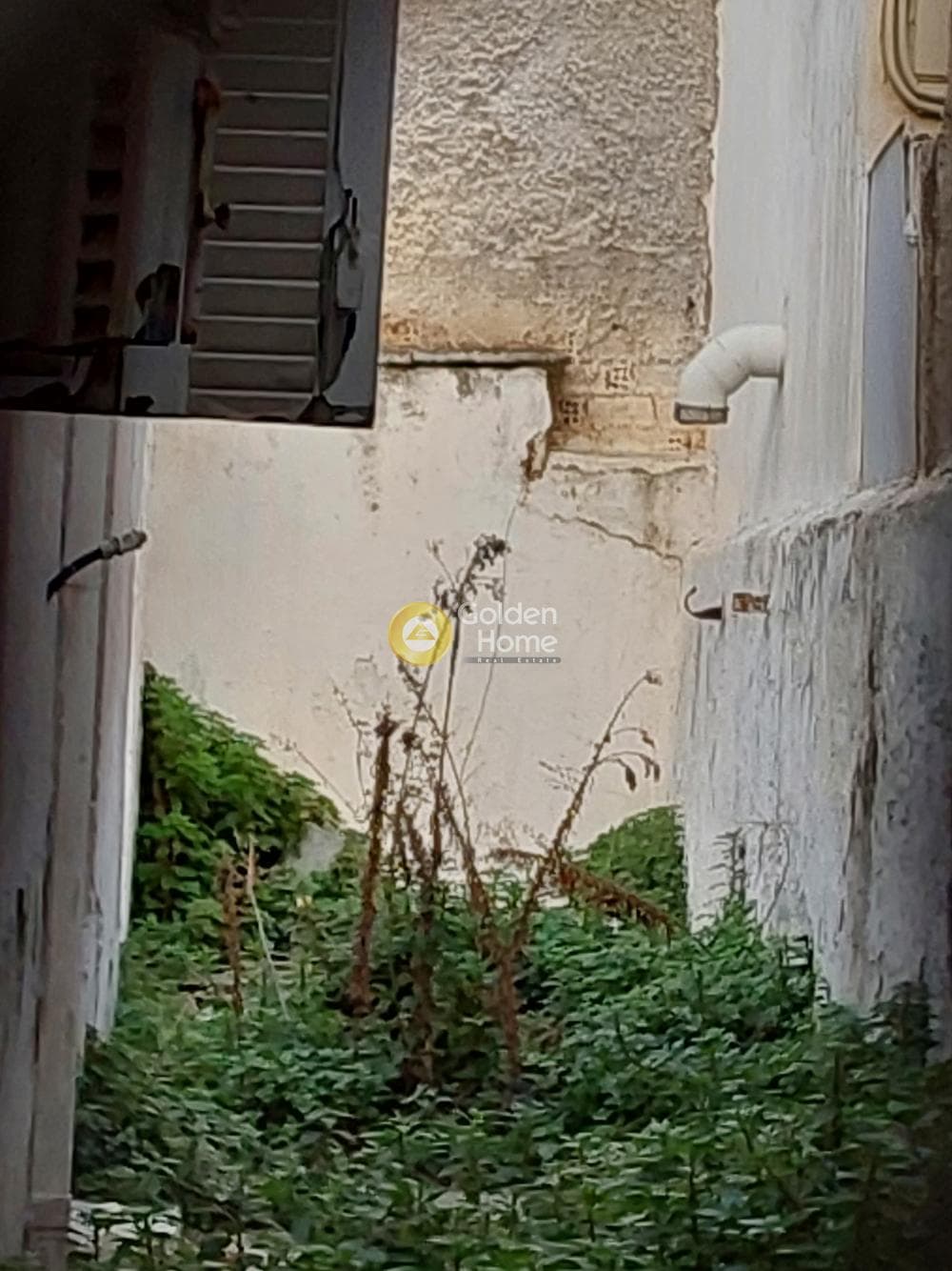 Οικόπεδο στην Κοκκινιά, Νίκαια