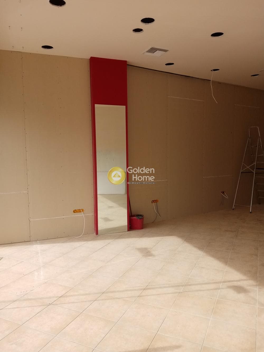 Κατάστημα στην Κέντρο, Άγιος Στέφανος — Φωτογραφία 1 από 6