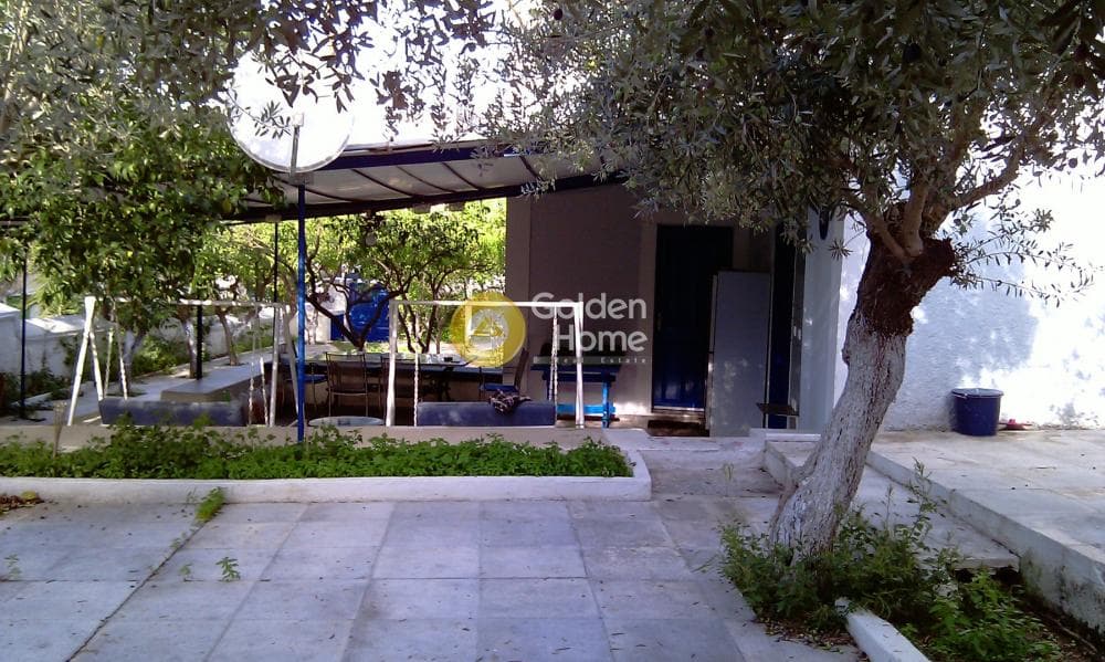 House in Kouzounos, Spetses — Photo 2 of 25