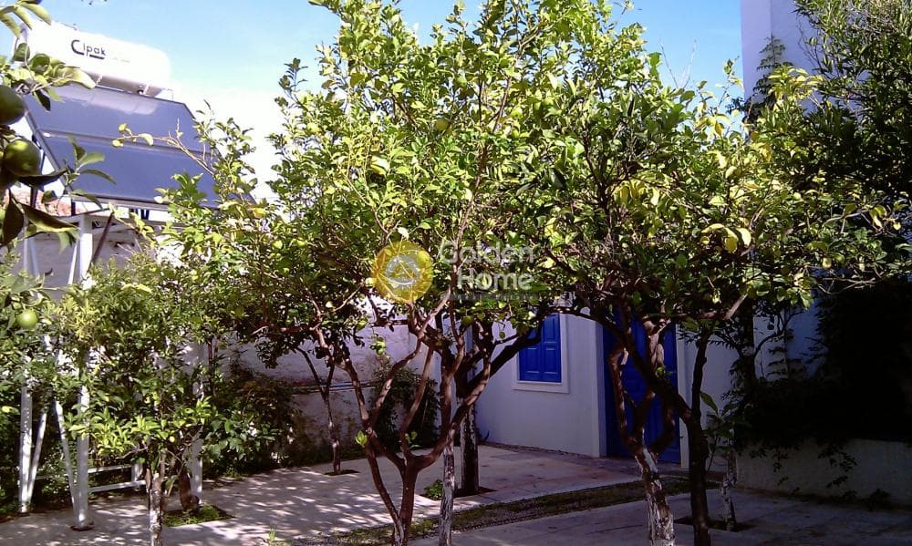 House in Kouzounos, Spetses — Photo 4 of 25