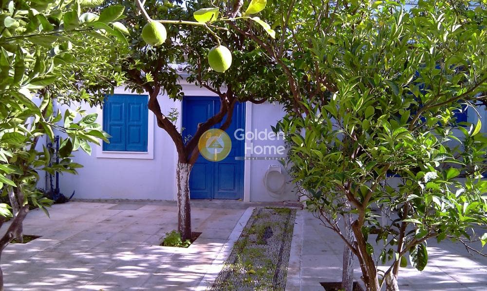 House in Kouzounos, Spetses — Photo 22 of 25