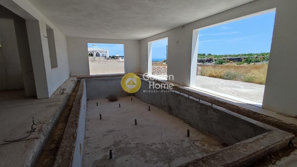 House in Thira, Santorini — Photo 20 of 22