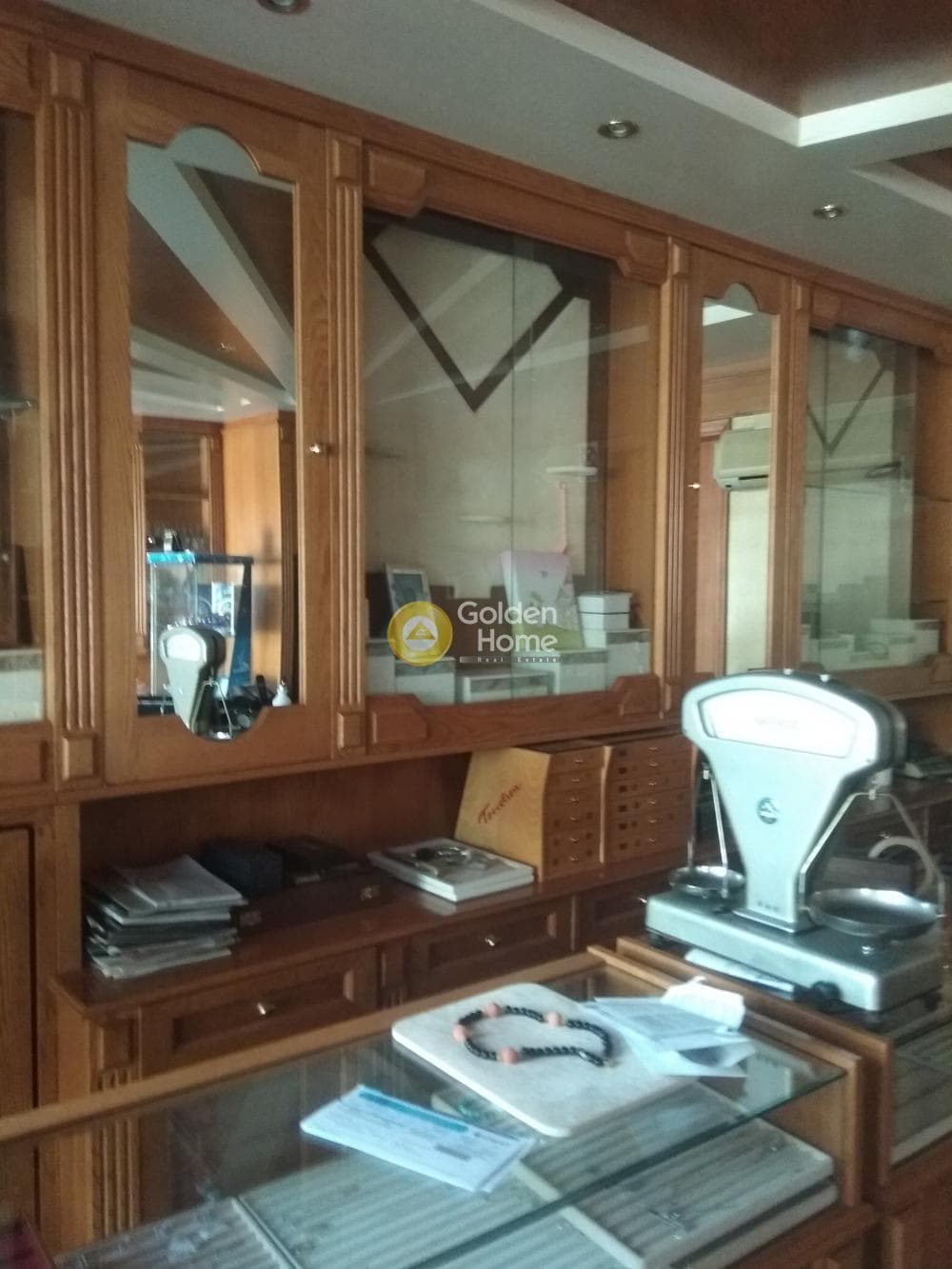 Retail Store in Agia Varvara Lykovrysis, Lykovrisi — Photo 9 of 17