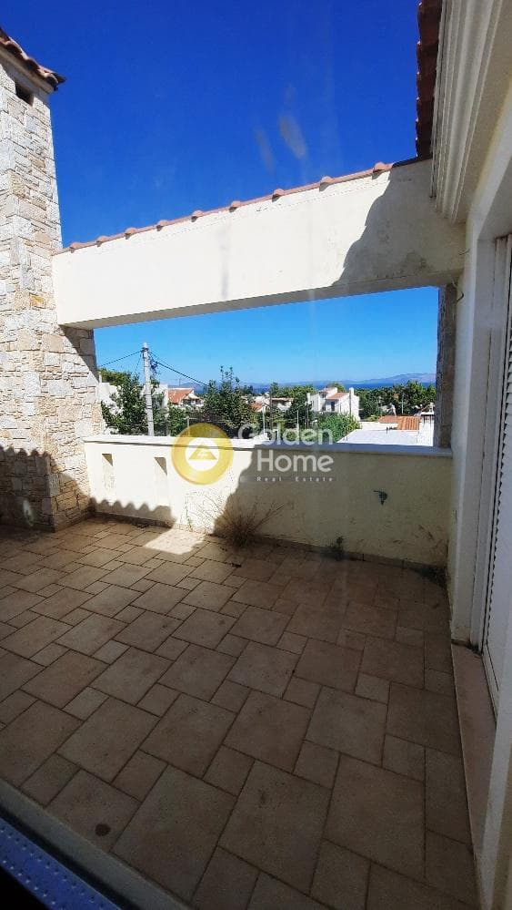 House in Neo Livissi, Nea Makri — Photo 1 of 9