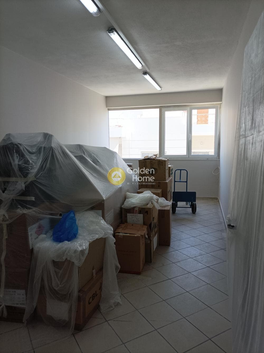 Office in Agios Fanourios, Agioi Anargiroi — Photo 11 of 22