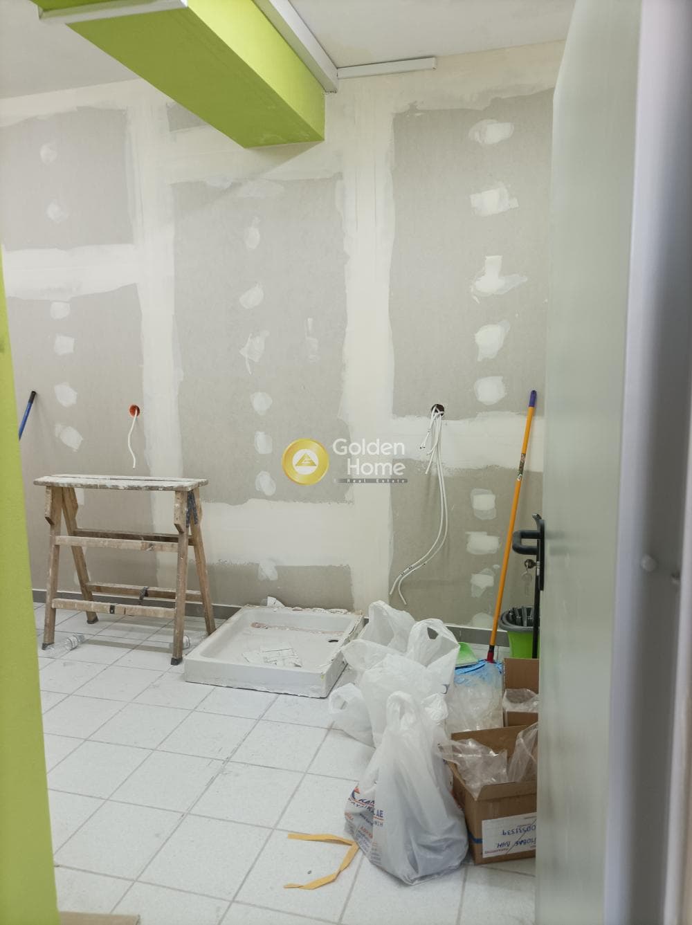 Office in Agios Fanourios, Agioi Anargiroi — Photo 13 of 17