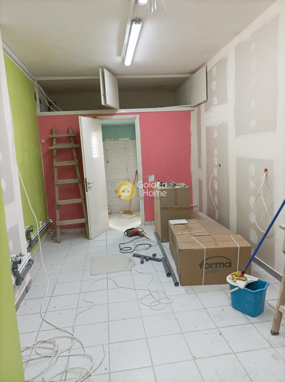Office in Agios Fanourios, Agioi Anargiroi — Photo 14 of 17
