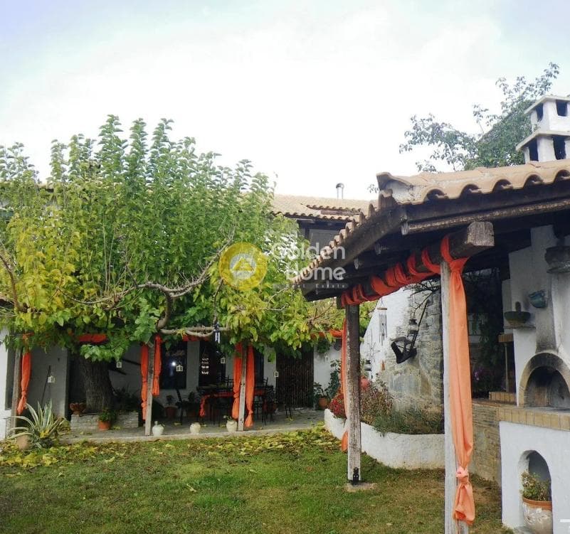 House in Center, Com. Kapandriti — Photo 26 of 27