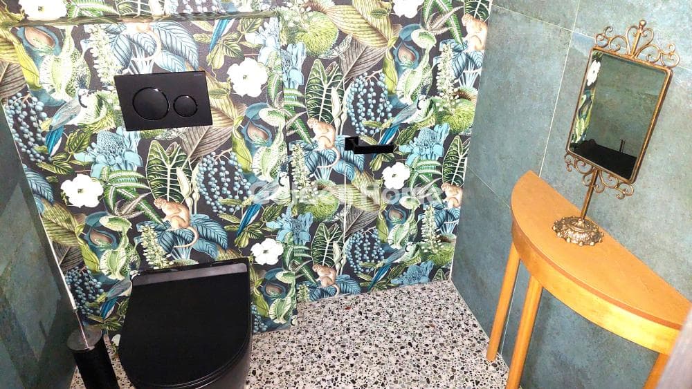 Retail Store in Kontopefko, Agia Paraskevi — Photo 5 of 6