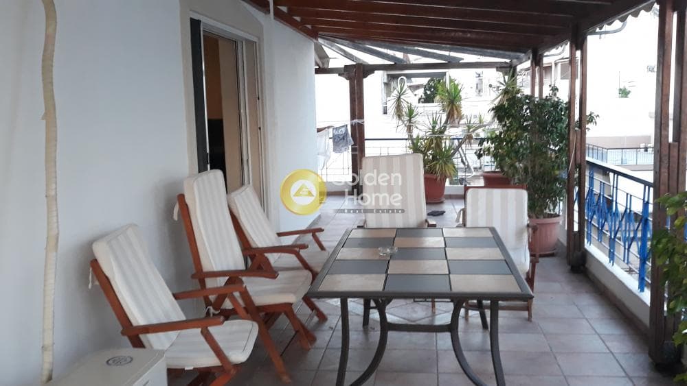 Apartment in Piraiki, Piraeus — Photo 1 of 26