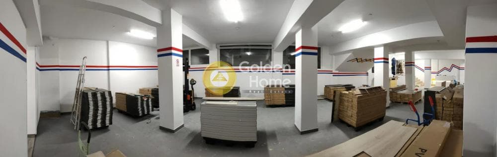Retail Store in Diilistiria, Piraeus — Photo 1 of 8