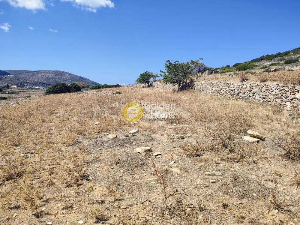 Αγροτεμάχιο στην Μονή Λογγοβάρδας, Πάρος — Φωτογραφία 2 από 2