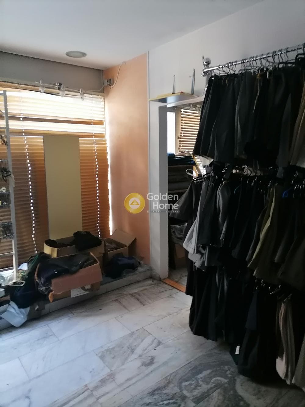 Retail Store in Stavros, Piraeus — Photo 18 of 19
