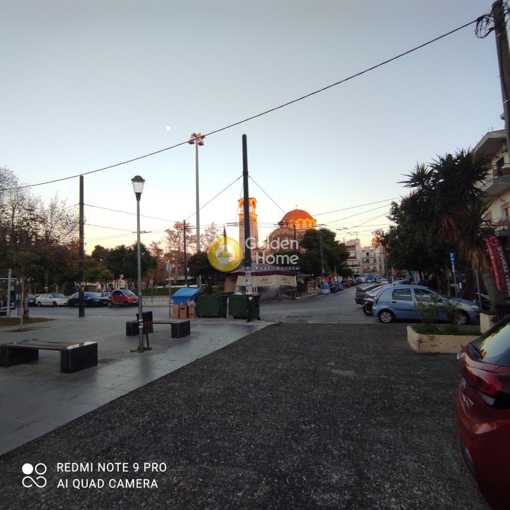 Κατάστημα στην Λαχαναγορά, Άγιος Ιωάννης Ρέντης — Φωτογραφία 1 από 4