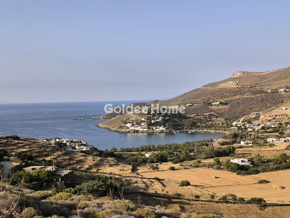 House in Mavro, Kea — Photo 11 of 12