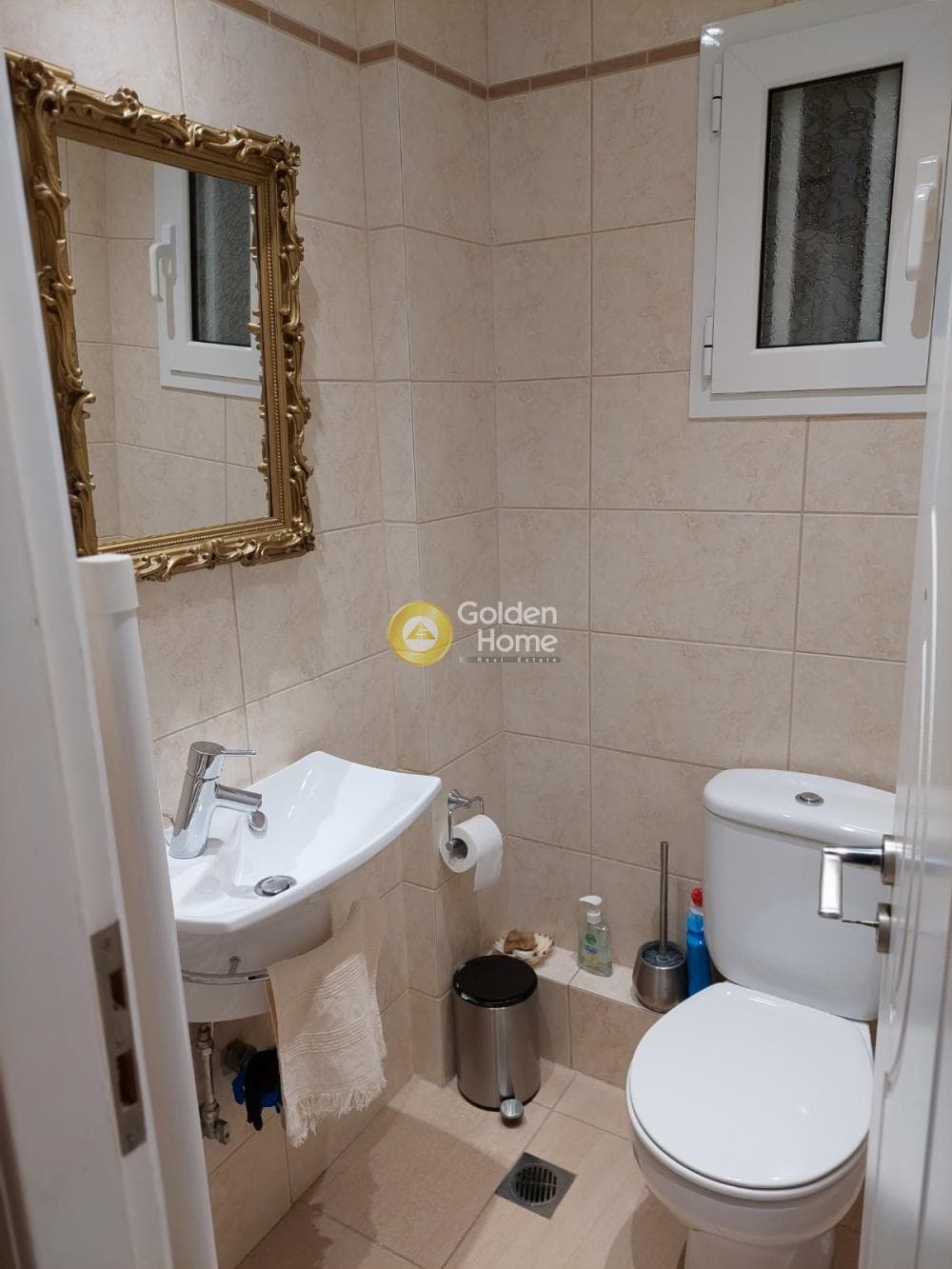 House in Eleftherias square, Koridallos — Photo 16 of 20