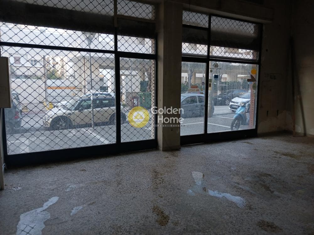 Retail Store in Rema Pikrodafnis, Palaio Faliro — Photo 1 of 12