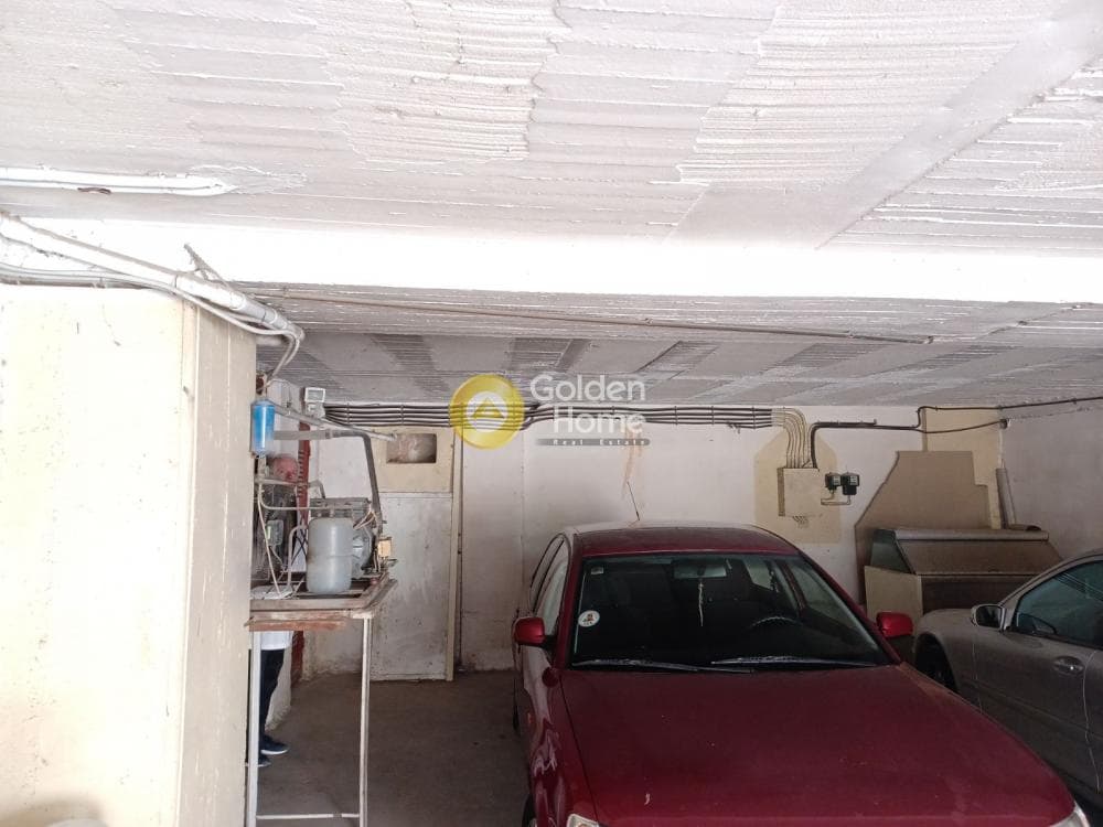 Retail Store in Center, Vrilissia — Photo 11 of 12