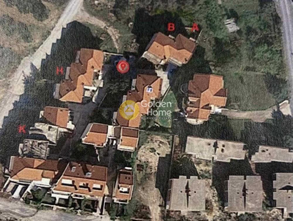 House in Center, Epanomi — Photo 1 of 3